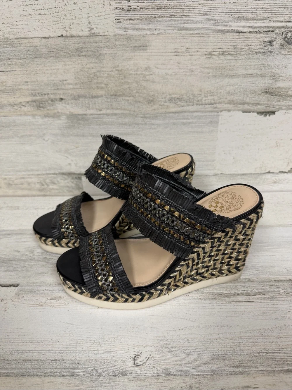Vince Camuto chic black